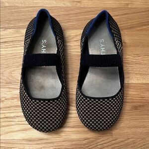 Rothy's Kids Dress Shoes in Black and Tan